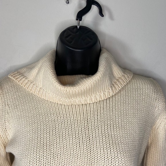 Hilfiger Angora Rabbit Wool Cream Turtleneck Knit Crochet Sweater Sz XS - Picture 2 of 10